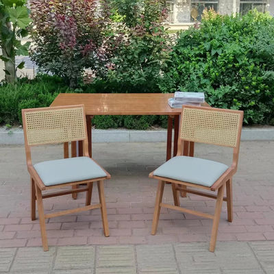 Silla de comedor para cafeterías y restaurantes 2023 Madera sólida de cuero PU estilo nórdico Diseño moderno