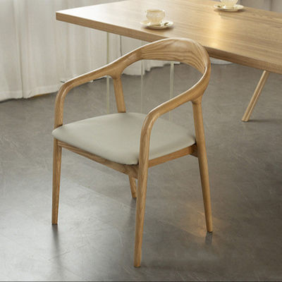 Agregue un toque de elegancia a su comedor con el diseño de estilo nórdico moderno silla de comedor con respaldo de madera de roble blanco