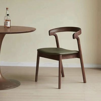 Diseños personalizados silla de madera sólida para restaurante en diseño moderno