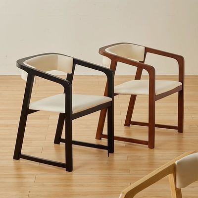 Silla de comedor de madera de caucho personalizable para restaurantes de diseño moderno y duradero