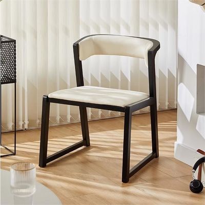 Silla de comedor de madera de caucho personalizable para restaurantes de diseño moderno y duradero