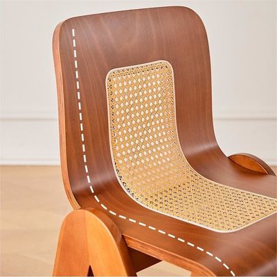 Silla de comedor de madera nórdica con acabado de nitrolacquer y marco de madera de caucho