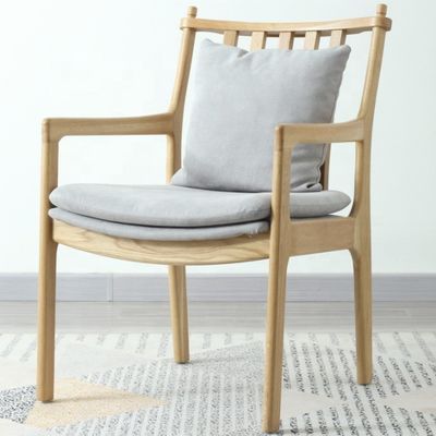 Restaurante moderno Hotel Tejido Tapicado Silla de comedor de reposabrazos de madera con construcción de madera sólida