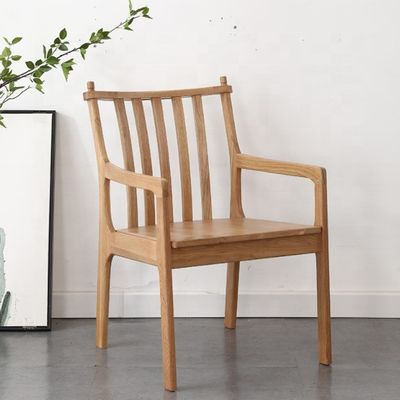 Restaurante moderno Hotel Tejido Tapicado Silla de comedor de reposabrazos de madera con construcción de madera sólida