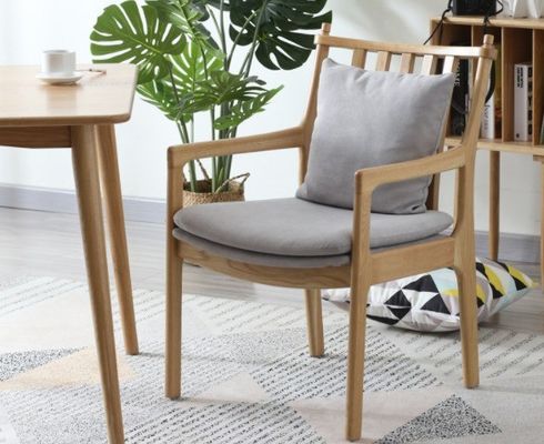Restaurante moderno Hotel Tejido Tapicado Silla de comedor de reposabrazos de madera con construcción de madera sólida