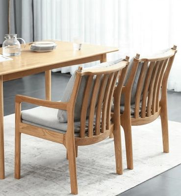 Restaurante moderno Hotel Tejido Tapicado Silla de comedor de reposabrazos de madera con construcción de madera sólida