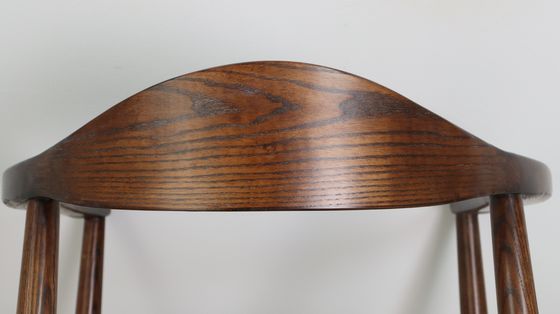 Nitrolacquer Finish Nordic Solid Wood Armrest Cushion Silla para comedor Hotel Hogar Silla presidencial Restaurante Tienda de cafeterías