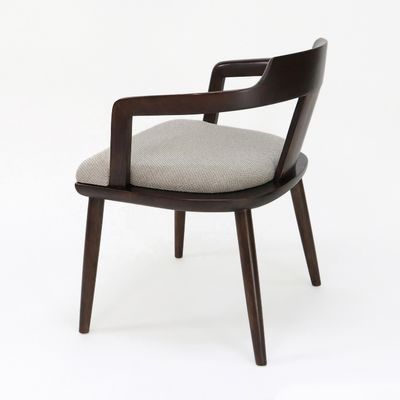 Silla de comedor de cantina interior en madera maciza con cojín de asiento y sillón de diseño moderno de color nuez