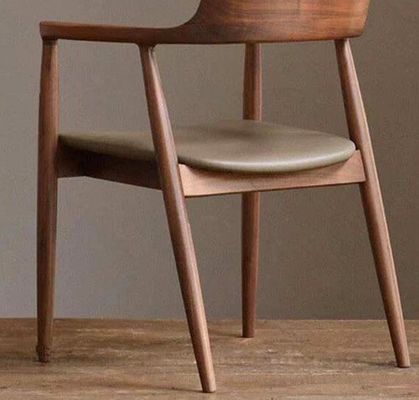 Muebles de comedor de color natural Europa del Norte Madera sólida PU almohadillas de cuero silla de restaurante