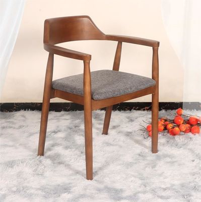 Muebles de comedor de color natural Europa del Norte Madera sólida PU almohadillas de cuero silla de restaurante