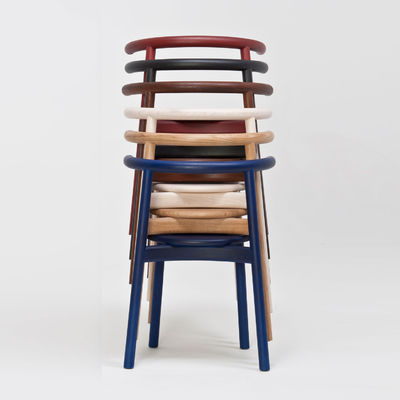 Casa Muebles Salón nórdico Silla de comedor de madera maciza con respaldo y acabado de nitrolaca