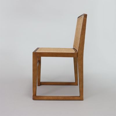 Servicio OEM aceptado Muebles nórdicos Apoyo de espalda de ratán apilable silla de comedor de madera sólida para hotel restaurante