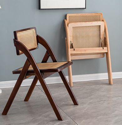 Hotel Restaurante Muebles de comedor Moderno Nórdico Reposa trasera plegable de ratán Silla de comedor de madera sólida W47.5*D47.5*H81.5CM