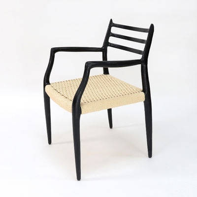 Silla de comedor moderna tejida a mano de cordón Nitrolacquer acabado de madera sólida con reposabrazos diseño moderno