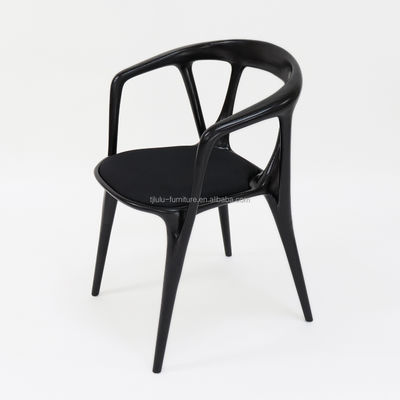 Silla de comedor de madera artística de tela personalizada tapizado de madera sólida para una solución de asientos de restaurante moderno