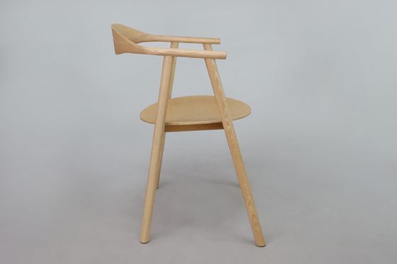 Silla de comedor de madera de ceniza sólida totalmente montada para muebles para el hogar en restaurante moderno