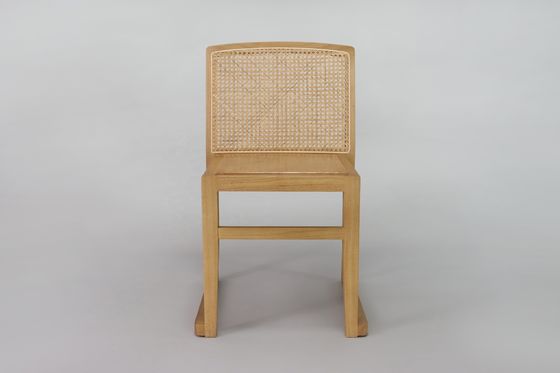 Silla de vícara apilada con espalda de ratán y asiento de madera sólida para boda Muebles de comedor de cafetería al aire libre