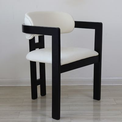 Muebles de restaurante de lujo personalizados Tapicería de tela de madera maciza sillas de comedor para comidas personalizadas