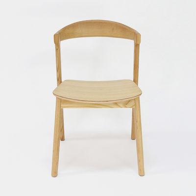 Actualice su restaurante u hotel con silla de comedor de madera maciza en material de marco de madera de ceniza / caucho