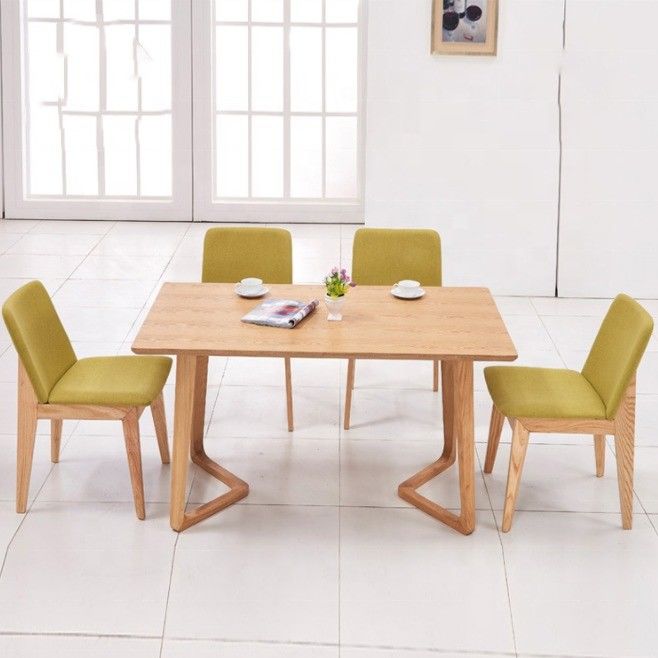Fabricación a medida Exquisita Pierna de madera sólida Set de comedor Muebles con mesa y sillas de comedor Diseño