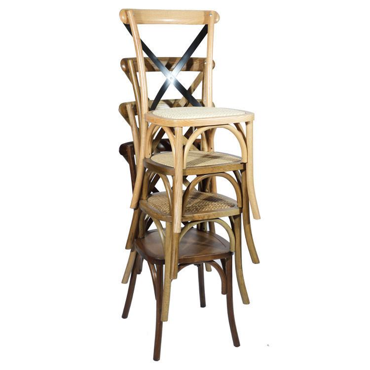 Diseños personalizados Nórdico Moderno Rattan Cruz Volte apilable de madera sólida Banquete de bodas silla de madera Servicio OEM aceptado