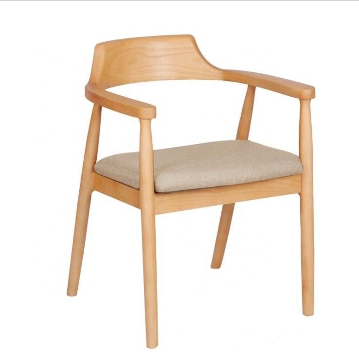 Restaurante Muebles de comedor Silla de reposabrazos de madera moderna con marco de madera maciza y asiento de poliéster
