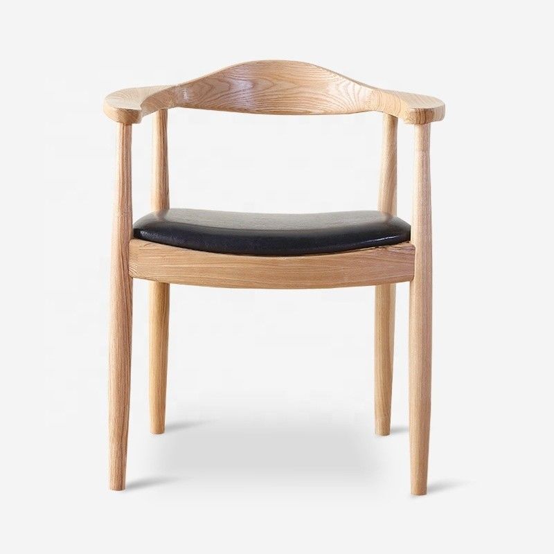 Silla de comedor de madera maciza de espalda redonda baja en estilo moderno para comidas de lujo