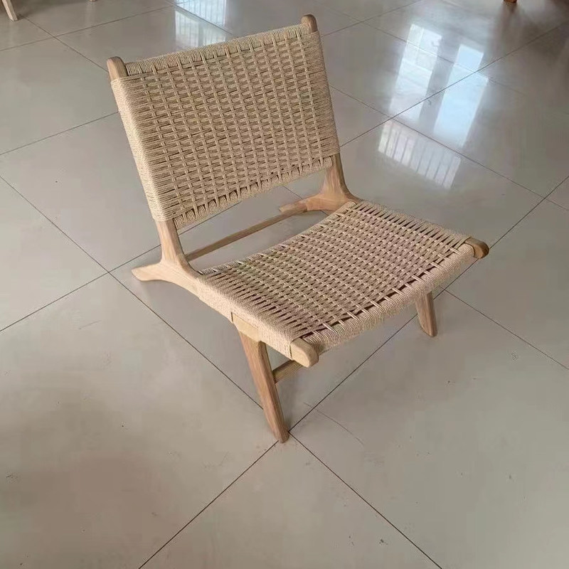 Nuestra silla de relajación de muebles de madera en colores personalizados para una comodidad incomparable