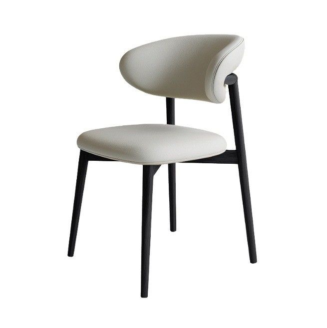 Silla de comedor nórdica moderna en madera maciza y cuero de lujo Cuero PU para comodidad del comedor