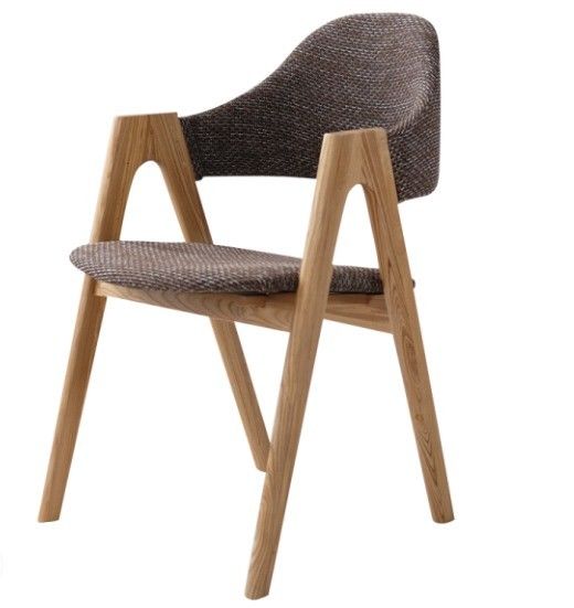 Embalaje de correo Artista de tela de estilo nórdico hogar ocio silla de comedor de madera sólida con marco de madera de caucho