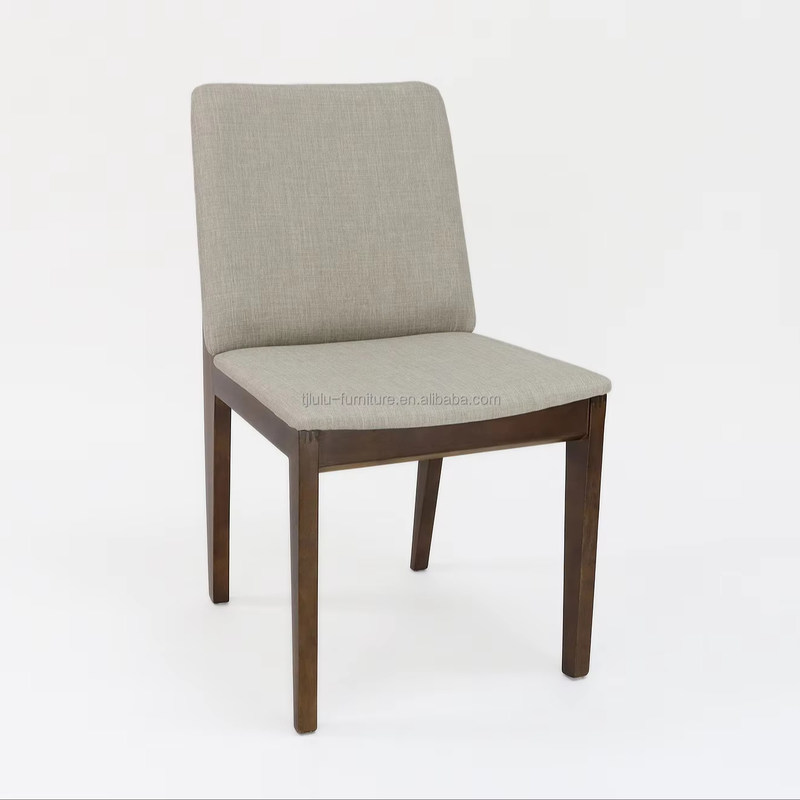 Silla de comedor de madera sólida con tapicería y brazo de acento