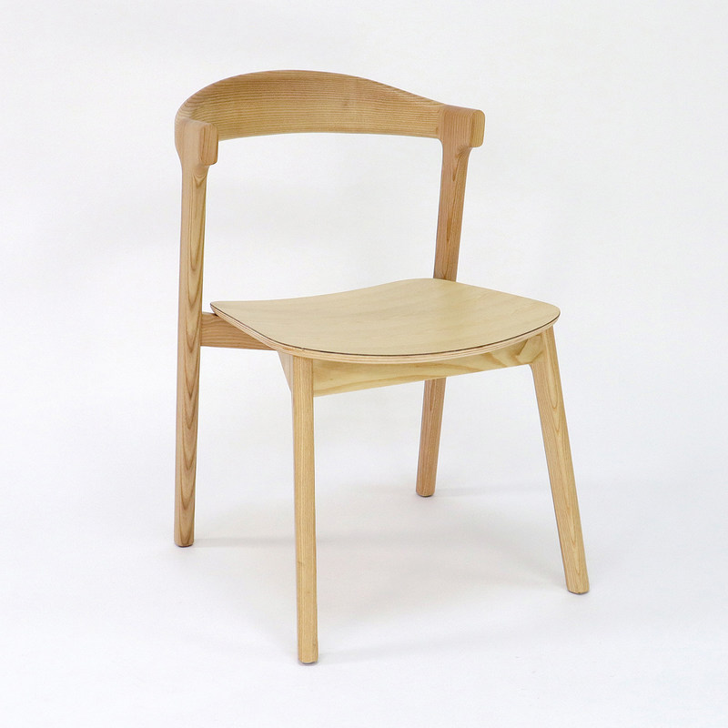 Actualice su restaurante u hotel con silla de comedor de madera maciza en material de marco de madera de ceniza / caucho